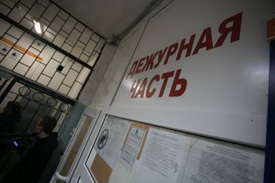 В Петербурге задержали члена УИК за то, что он не сдал тест на COVID-19 - znak.com - Санкт-Петербург