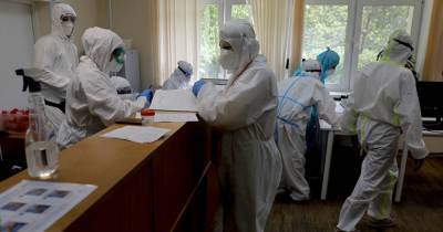 В России выявили 6238 новых случаев коронавируса - ren.tv - Россия