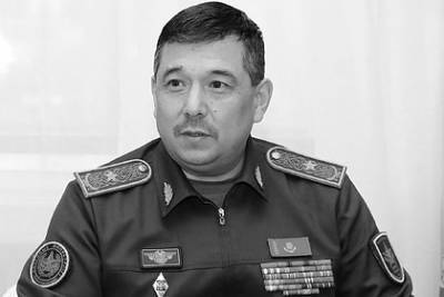 Бакыт Курманбаев - В Казахстане боровшийся с пандемией коронавируса чиновник умер от коронавируса - lenta.ru - Казахстан