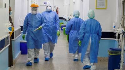 В России выявили 6 422 новых случая коронавируса - gazeta.ru - Россия - Китай
