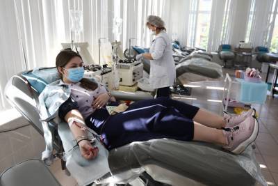 Анастасия Ракова - Более тонны плазмы крови для лечения коронавируса заготовили в Москве - vm.ru - Москва