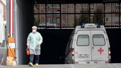 За сутки в России умерли 186 пациентов с коронавирусом - russian.rt.com - Россия