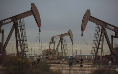Нефть дешевеет на фоне роста случаев коронавируса во всем мире - rbc.ua