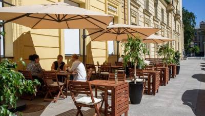 "Очень по–европейски": петербургские рестораны выходят из коронавирусной спячки - dp.ru