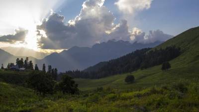 Абхазия намерена открыть страну для туристов, несмотря на COVID-19 - piter.tv - Апсны