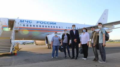 Российские медики вылетели в Киргизию для помощи в борьбе с COVID-19 - russian.rt.com - Россия - Киргизия