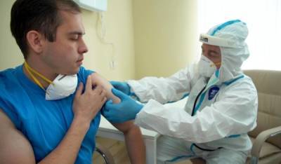 Роспотребнадзор: «Вектор» получил разрешение на испытания вакцины от COVID-19 на людях - govoritmoskva.ru - Россия