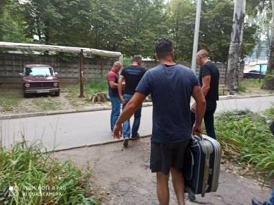 Из Запорожья в Анталию депортировали иностранца, – фото - inform.zp.ua - Турция - Украина - Запорожье