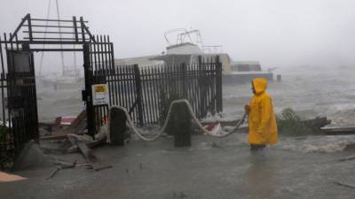 Ураган «Ханна» усугубил ситуацию в пострадавших от COVID-19 районах Техаса - golos-ameriki.ru - штат Техас