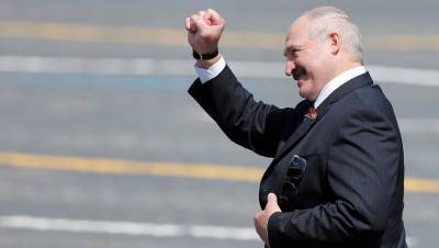 Лукашенко «на ногах» переболел коронавирусом - gazeta.ru - Белоруссия