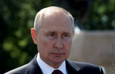 Владимир Путин - Путин заявил, что ситуация с COVID-19 может качнуться в любую сторону - interfax.ru - Россия - Москва