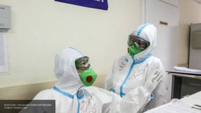 Медики в Санкт-Петербурге провели 18 221 тест на коронавирус за последние сутки - inforeactor.ru - Санкт-Петербург