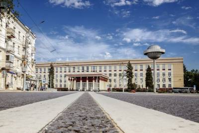 Студенты Воронежского госуниверситета оказались под угрозой заражения COVID-19 - moe-online.ru - Россия