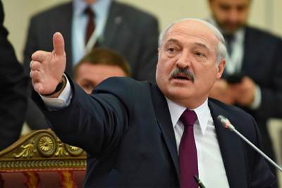 Наталья Эйсмонт - Александра Лукашенко - Пресс-секретарь Лукашенко заявила о снижении его рейтинга из-за коронавируса - lenta.ru - Белоруссия