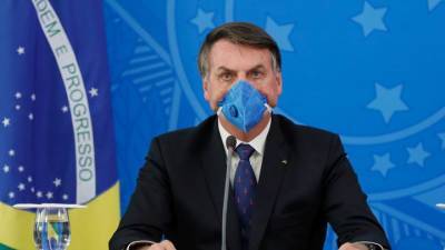 Жаир Болсонар - Президент Бразилии сообщил, что болен коронавирусом - vesti.ru - Бразилия