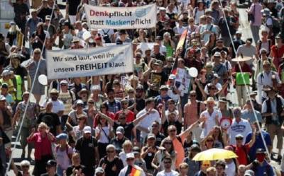 В Берлине прошли митинги сторонников теории «коронавирусного заговора» - eadaily.com - Берлин