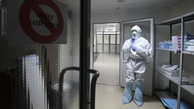 В России за сутки скончались ещё 129 пациентов с коронавирусом - russian.rt.com - Россия