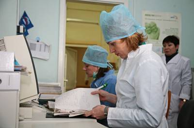 В ФОМС оценили затраты на лечение коронавируса - pnp.ru - Россия