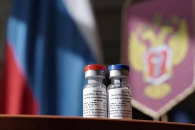 Опрос показал недоверие российских врачей к отечественной вакцине от COVID-19 - versia.ru