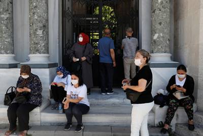 В Турции заявили о приближении ко второму пику коронавируса - lenta.ru - Турция