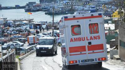 Жители Турции умирают в парках из-за боязни заразиться COVID-19 в больнице - nation-news.ru - Турция - Анталья