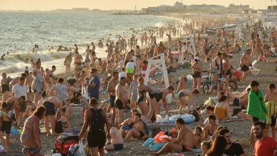 Эксперты рассказали, приобретают ли туристы страховку от COVID-19 - gazeta.ru
