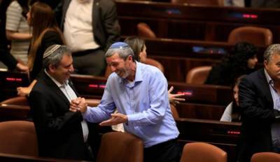 Зеэв Элькин - В Израиле под карантин из-за Covid-19 попали сразу три министра - eadaily.com - Израиль