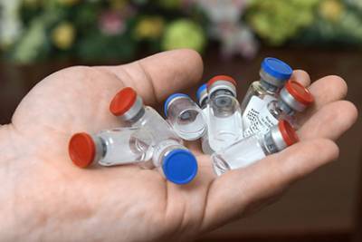 Чжун Наньшань - Китай оценил российскую вакцину от коронавируса - lenta.ru - Россия - Китай - Пекин