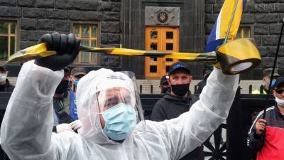 Украина осталась без денег на пороге второй волны коронавируса - riafan.ru - Украина - Киев