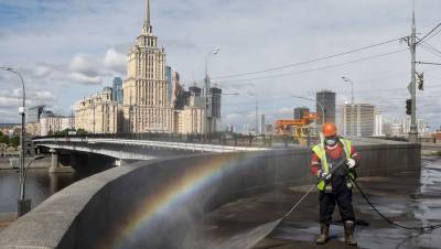 В Москве зафиксирован рекордно низкий прирост зараженных COVID-19 за сутки - gazeta.ru - Россия - Москва - Китай