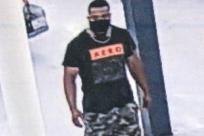 Мужчина обнял незнакомцев в супермаркете и сообщил им о заражении коронавирусом - lenta.ru - Сша - New York - штат Массачусетс - Спрингфилд