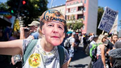 «Пандемии коронавируса не существует»: в Берлине 20 000 человек собрались на акцию протеста - germania.one - Германия - Берлин