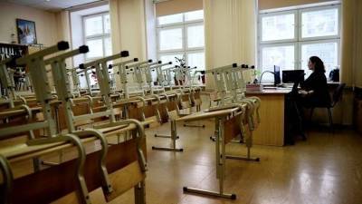 В Москве у 3% работников сферы образования выявили коронавирус - russian.rt.com - Москва - Анастасию Ракову