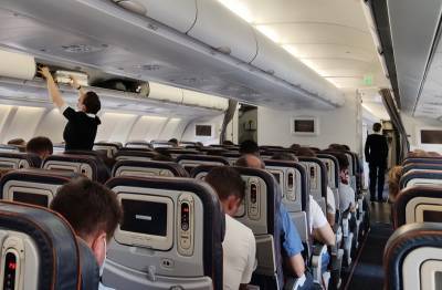 На рейсах в Турцию отгородят места для пассажиров с подозрением на COVID-19 - tvc.ru - Россия - Турция - Анкара
