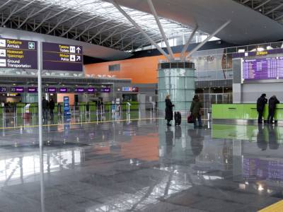 Аэропорт "Борисполь" может оказаться на грани банкротства и уволить треть сотрудников из-за карантина - gordonua.com - Киев