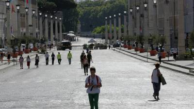 Роберто Сперанц - В Италии за сутки скончались 13 человек с коронавирусом - russian.rt.com - Италия