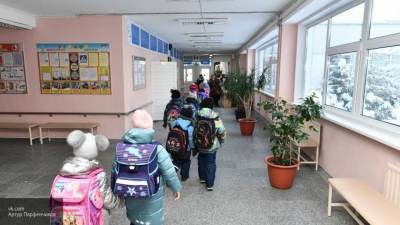 Медики выявили коронавирус в нескольких школах Пермского края - nation-news.ru - Пермь - Пермский край - Соликамск