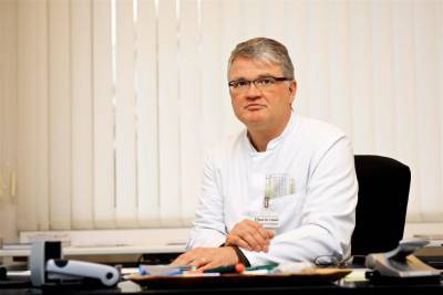 Немецкий пульмонолог: «Мы должны позволить людям болеть коронавирусом» - germania.one - Германия - Берлин
