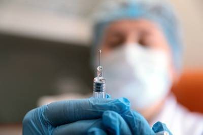AstraZeneka возобновила испытания вакцины против COVID-19 - lenta.ru - Англия