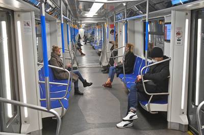 Анна Попова - В Роспотребнадзоре заявили о наличии COVID-19 на поверхностях в метро - pnp.ru