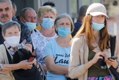 Украина побила рекорд по заражениям коронавирусом - lenta.ru - Украина