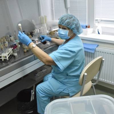 Первая фаза клинических исследований вакцины от коронавируса «Вектора» завершилась - radiomayak.ru