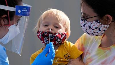 В России проведено свыше 42,4 млн тестов на коронавирус - gazeta.ru - Россия