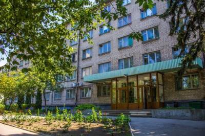 Студентка ЗГМУ выпала из окна общежития: у девушки перелом позвоночника - inform.zp.ua