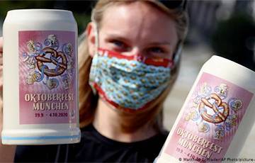 Власти Мюнхена из-за коронавируса запретили алкоголь на территории Октоберфеста - charter97.org - Германия