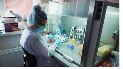 Минздрав разрешил провести клинические испытания третьей вакцины от коронавируса - piter.tv