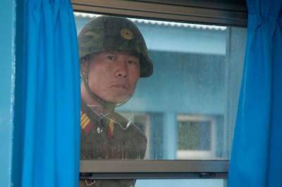 Мун Чжэин - Ким Ченын - Южная Корея считает, что ее чиновника в КНДР убили из-за коронавируса - eadaily.com - Южная Корея - Кндр