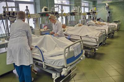 Принципы начисления доплат врачам за борьбу с COVID-19 обсудят на площадке кабмина, сообщают СМИ - pnp.ru
