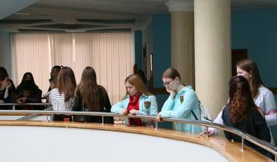 В приоритетную группу по вакцинации от коронавируса включили студентов - newizv.ru