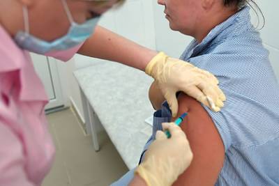 Россиянам назвали условия вакцинации от коронавируса - lenta.ru - Россия